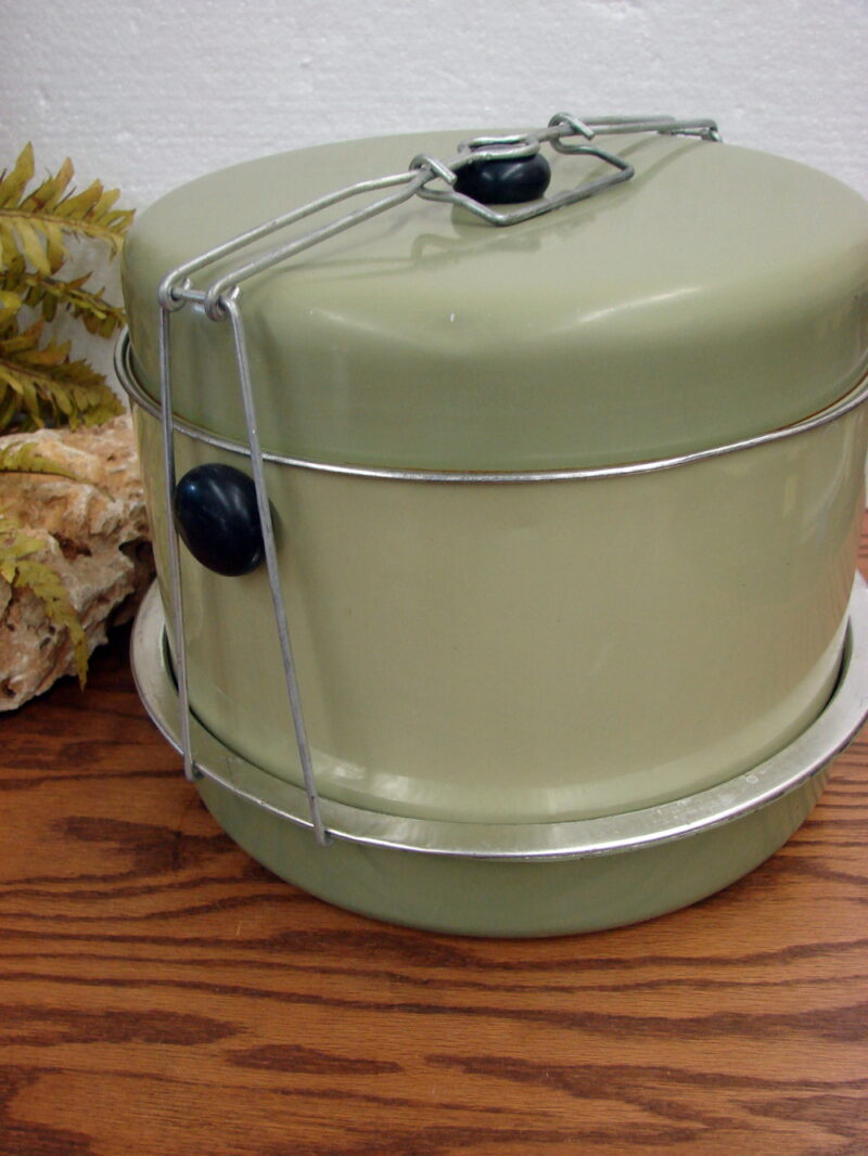 Vintage Avocado 1950&#8217;s Retro Kitchen Triple Bakery Cake Pie Carrier Tin Metal, Moose-R-Us.Com Log Cabin Decor