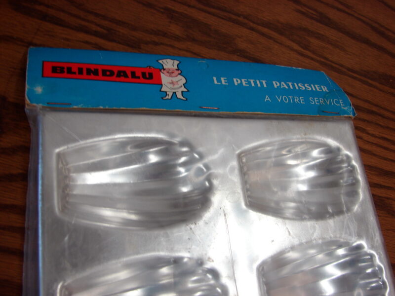 Vintage New Blindalu Madeleines Le Petit Patissier Aluminum Pan w/ Recipes, Moose-R-Us.Com Log Cabin Decor