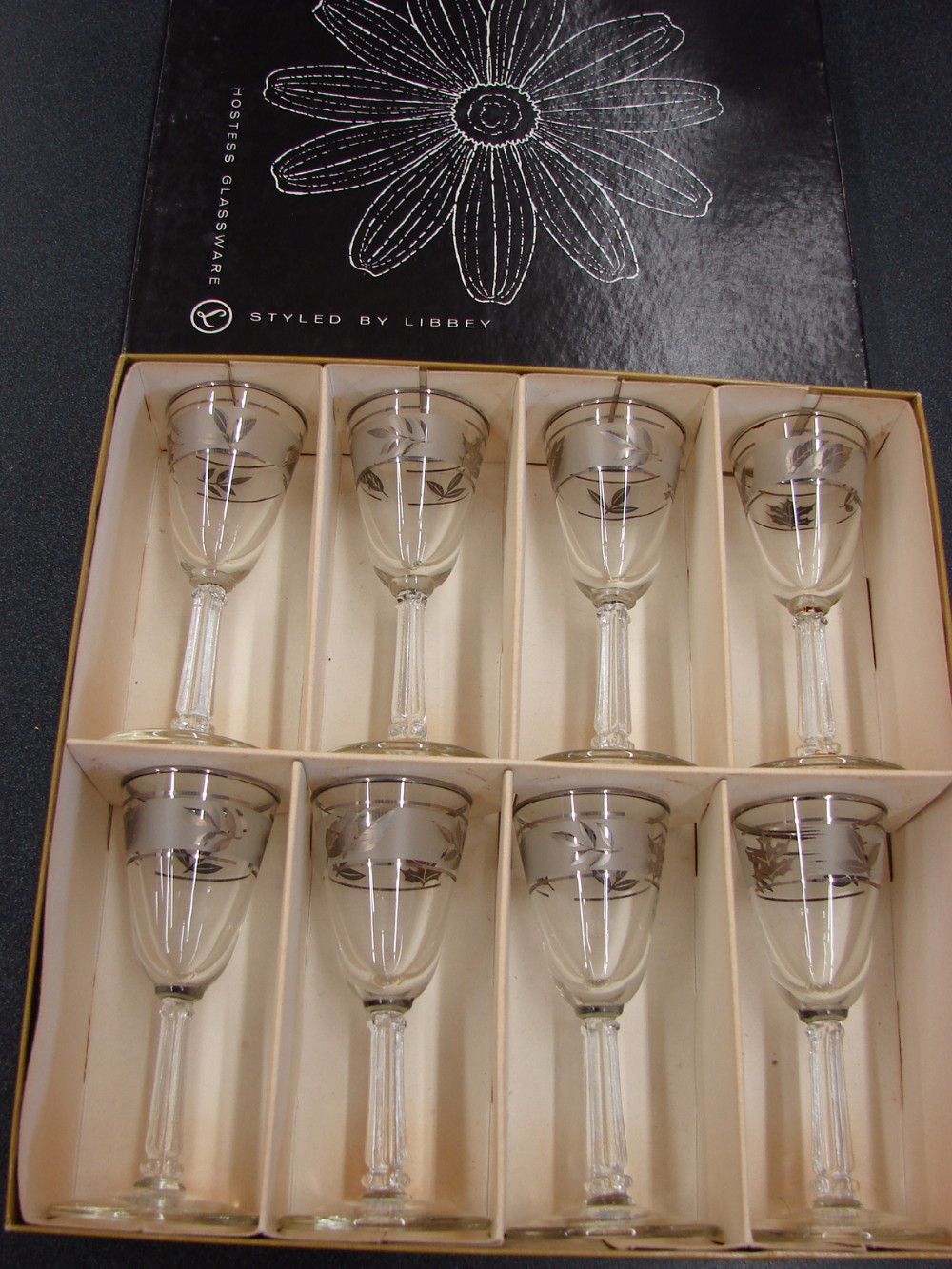 Set/8 Cordial Set in Box MCM Vintage Libbey Silver Leaf Frosted Barware Foliage