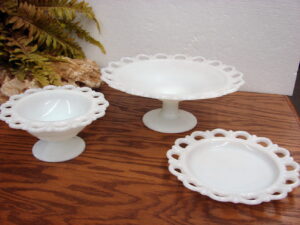 Set/3 Vintage Anchor Hocking Old Colony Milk Glass Lace Edge Compotes Plates