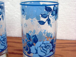 Vintage Corelle Blue Velvet Rose 16 oz Set/7 Drinking Water Glasses Tumblers