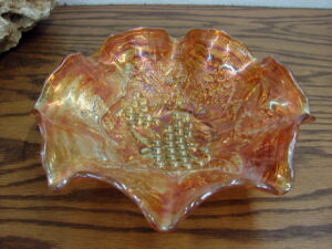 Vintage Carnival Glass Imperial Marigold Grape Cluster Ruffled Edge Centerpiece Bowl