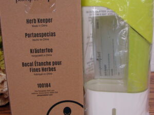 The Pampered Chef Brand New #100184 Herb Keeper