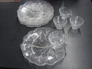 Vintage Indiana Glass Tiara Sandwich Oval Snack Luncheon 8 Plates 2 Cups, Moose-R-Us.Com Antiques Collectibles Log Cabin Decor