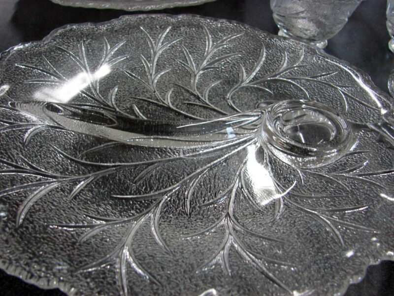 Set/4 Vintage Indiana Glass Pebble Leaf Twiggy Snack Luncheon Plates Cups, Moose-R-Us.Com Antiques Collectibles Log Cabin Decor