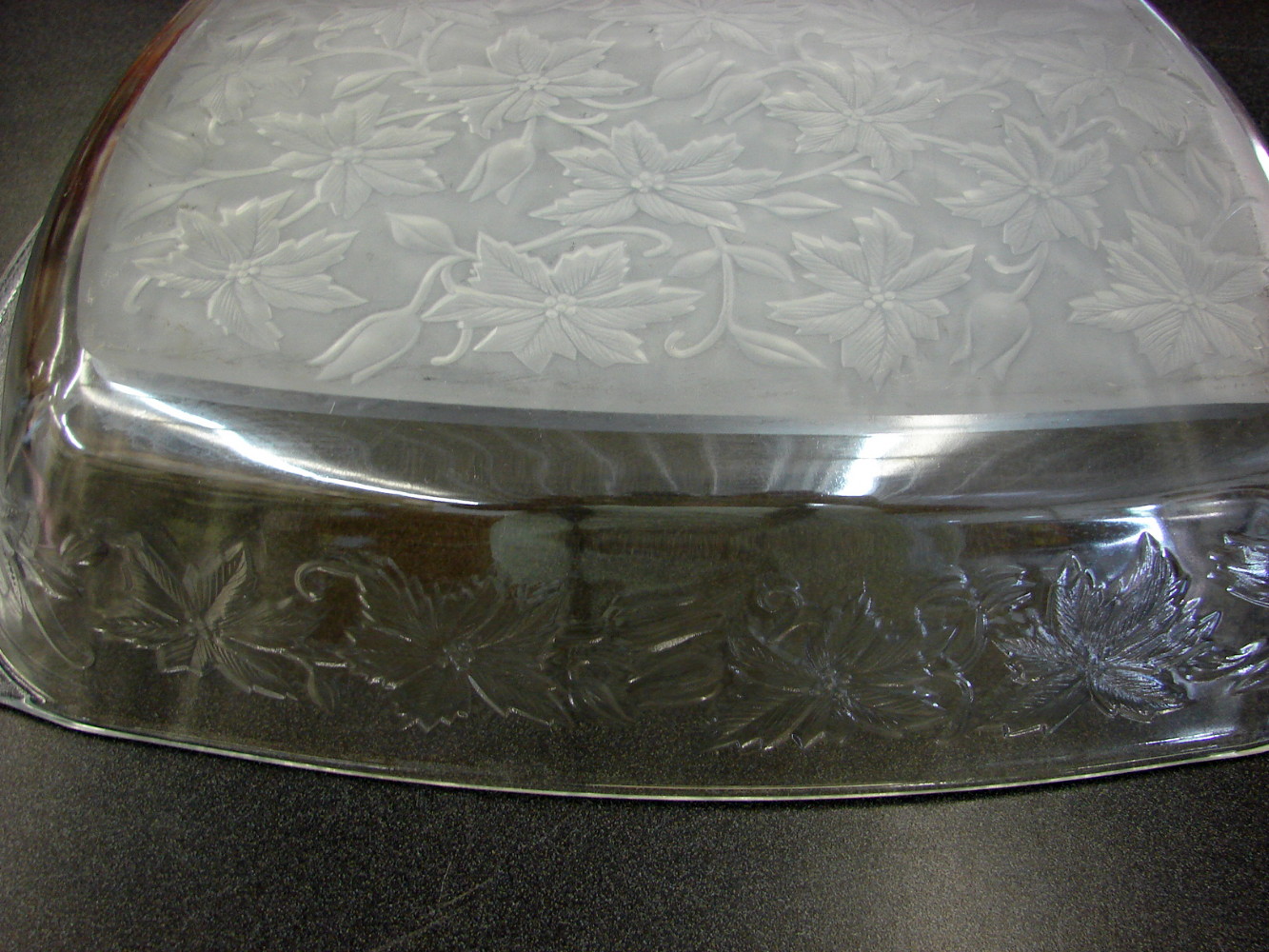 Retired Princess House Fantasia Raised Relief Frosted Crystal Poinsettia Large Rectangular Serving Dish - Image 2