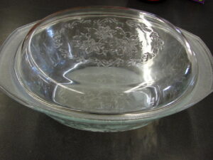 Retired Princess House Fantasia Raised Relief Frosted Crystal Poinsettia Covered Oval Baker