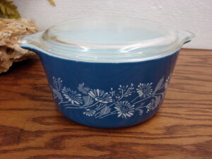 Vintage PYREX Colonial Mist #473 Cinderella Round Casserole w/ Lid Nice!