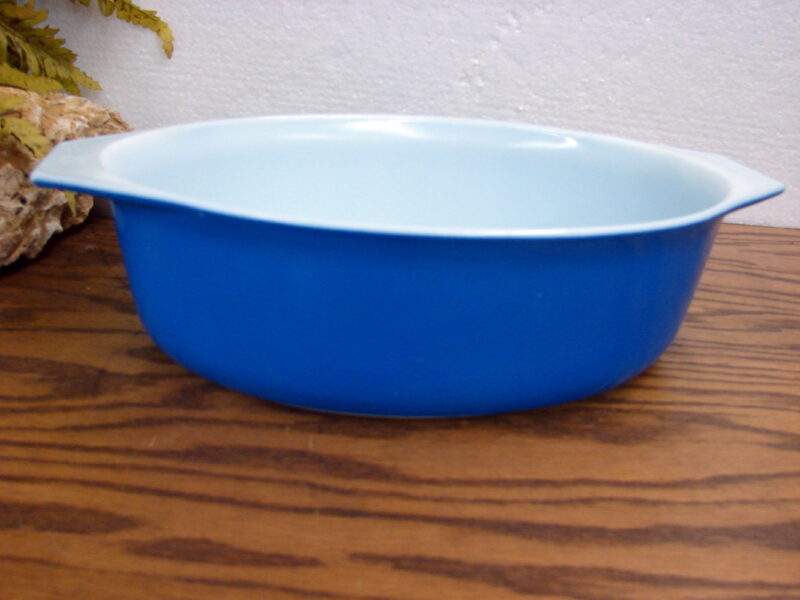 Vintage PYREX New Holland Blue #045 2 1/2 Qt Oval Casserole No Lid, Moose-R-Us.Com Log Cabin Decor