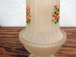 Westmoreland Satin Frosted Wildflowers Roses Fairy Lamp