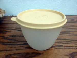 Vintage Tupperware Small Refrigerator Storage Bowl w/ Lid #148