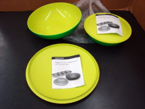 NOS Tupperware Lime Green Chic Dining Bowl #6215 1.5L and #6292 740ml