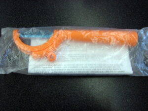 NOS Tupperware Twistable Peeler Vertical or Horizontal