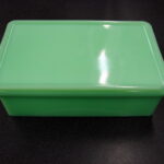 Vintage Green Jadeite McKee Glass Refrigerator Dish w/ Lid as is