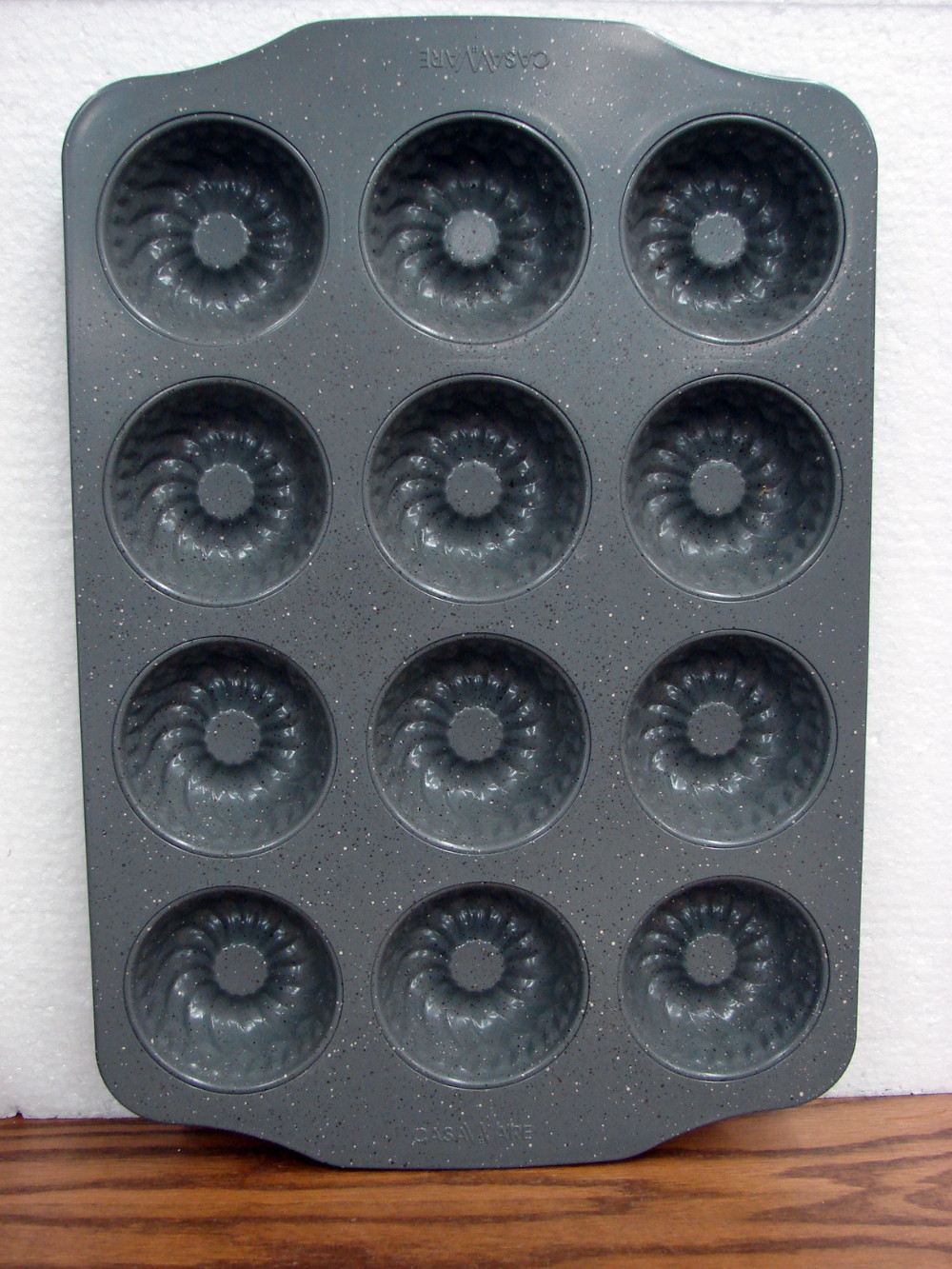 CasaWare Non Stick Fluted Mini Bundt Cake Pan Granite Ware Speckled - Image 2