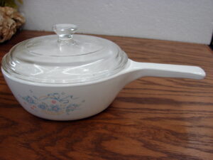 Vintage Corning Ware Country Cornflower S-81 Small Sauce Pan w/ PYREX Lid