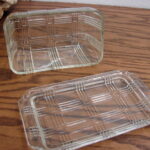 Vintage Hazel Atlas Criss Cross Style One Pound Butter Dish Complete - Image 2