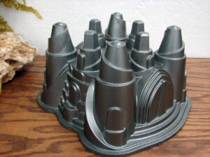 Vintage Nordic Ware Palace Royal Bundt Pan 10 Cup Silver Cast Aluminum