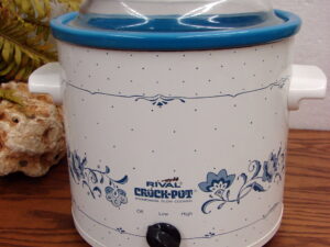 Vintage Rival Crock Pot #3100 Blue Delft Retro 3.5 Qt Slow Cooker Stoneware Glass Lid Clean Tested Working