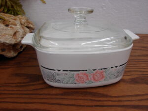 Vintage Corning Ware Corelle Silk & Roses 1 1/2 Liter Casserole w/ PYREX Lid