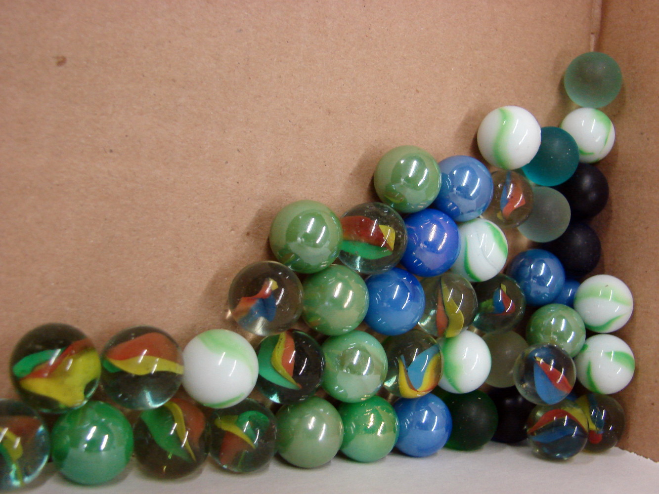 Huge Lot 500 + Vintage Marbles Various Types Sizes Cat Eyes Akro etc - Image 11