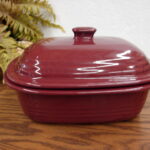 The Pampered Chef Cranberry Deep Covered Baker Stoneware Roaster 3.1
