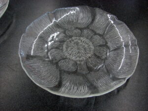 Set/10 Dinner Plate  Embossed Glass Arcoroc France Fleur Sunflower Petal Floral