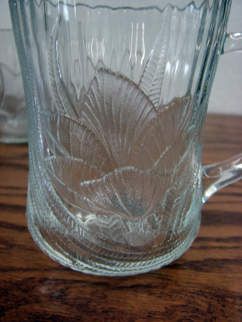 Set/8 Mugs Clear Glass Embossed Arcoroc made in France Canterbury Design