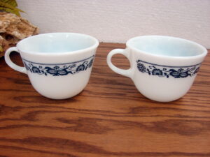 Set/7 Vintage Corning Ware Old Town Blue Onion Coffee Tea Cup
