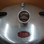 Vintage Presto 7AV 16 Qt Pressure Cooker Canner Complete w/ Book Rack Regulator - Image 4