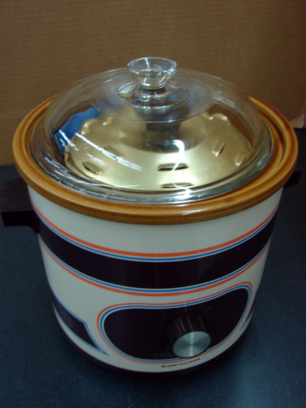 Complete Vintage Rival Crock Pot #3100 Tan Design Retro 3.5 Qt Slow Cooker Stoneware Glass Lid - Image 3