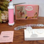 Vintage Wilton Pink Sugar Plum Cookie Press Spritz Cookies Original Box