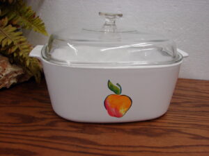 Vintage Corning Ware Corelle Fruit Basket Peach 5 Liter Casserole w/ PYREX Lid