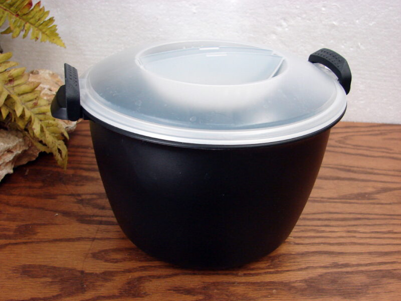 The Pampered Chef 3 Qt Microwave Rice Cooker Plus Steamer, Moose-R-Us.Com Log Cabin Decor
