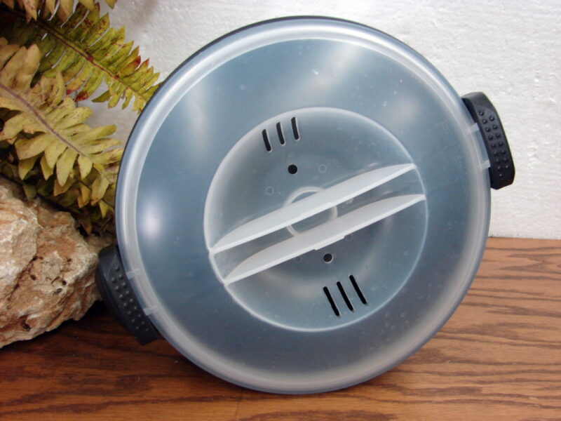 The Pampered Chef 3 Qt Microwave Rice Cooker Plus Steamer, Moose-R-Us.Com Log Cabin Decor