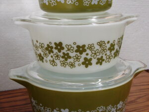 Vintage PYREX Spring Blossom Crazy Daisy Casserole Set w/ Lids #473 474 475