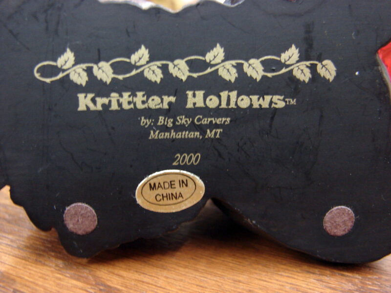 Retired Big Sky Carvers Bearfoots Bears Jeff Fleming Kritter Hollows Reading Lantern, Moose-R-Us.Com Log Cabin Decor