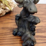 Retired Big Sky Carvers Mountain Mooses Phyllis Driscoll Moose Pair Lean Back - Image 2