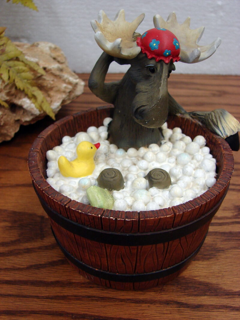 Retired Big Sky Carvers Mountain Mooses Phyllis Driscoll Moe in Bubble Bath as is, Moose-R-Us.Com Log Cabin Decor