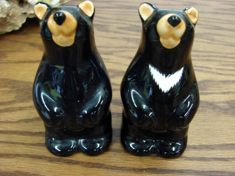 Used Big Sky Carvers Bearfoots Bears Jeff Fleming Salt Pepper Shakers, Moose-R-Us.Com Log Cabin Decor