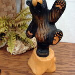 Big Sky Carvers Jeff Fleming Bearfoots Bear Wood Carved Bear OOAK Signed Waving