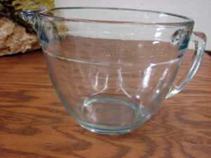 Pampered Chef 8 Cup 2 Quart Batter Bowl Measuring Cup
