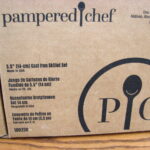 The Pampered Chef Brand New Cast Iron Set/2 Skillets #100250 Original Box - Image 2
