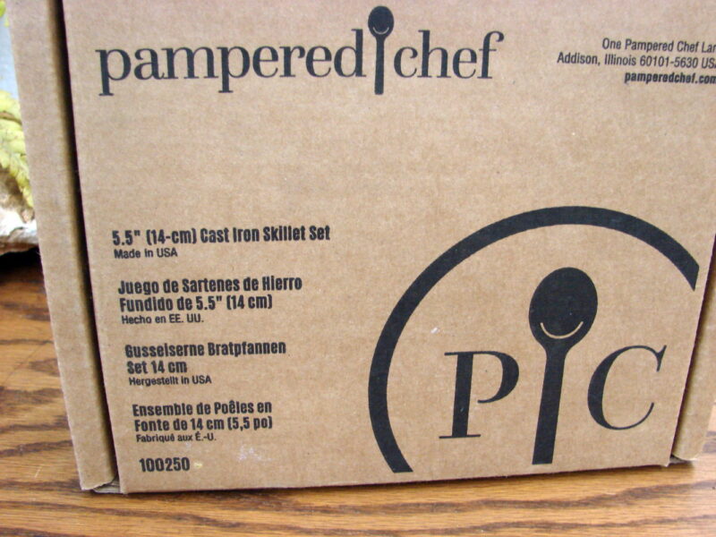 The Pampered Chef Brand New Cast Iron Set/2 Skillets #100250 Original Box, Moose-R-Us.Com Log Cabin Decor