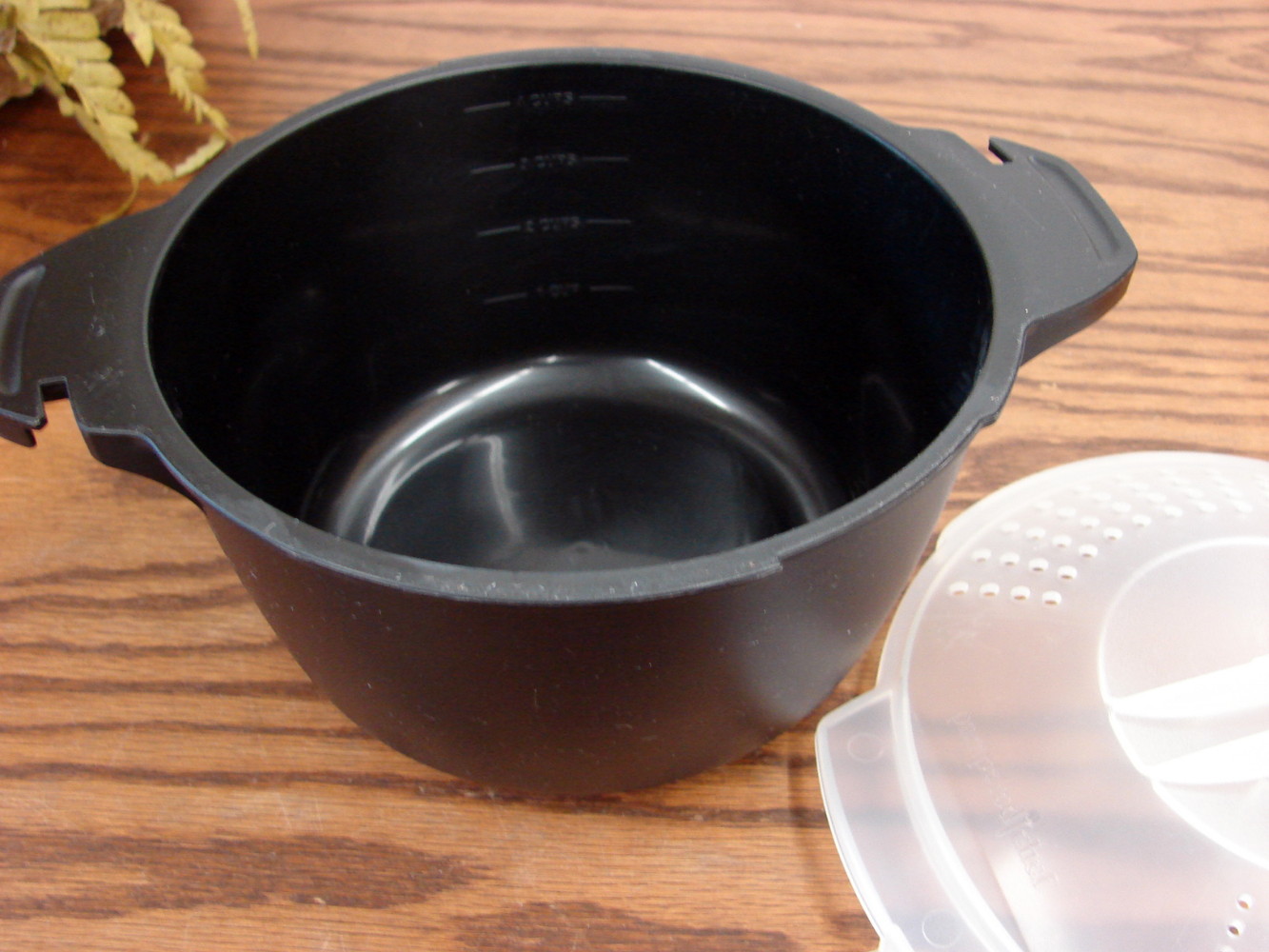 Brand New #2776 Pampered Chef Small Micro Cooker Steamer 4 Cup Strainer Lid - Image 2