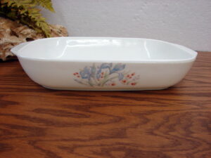 Vintage PYREX Blue Iris Made in England Casserole Open Roaster 11 x 9"