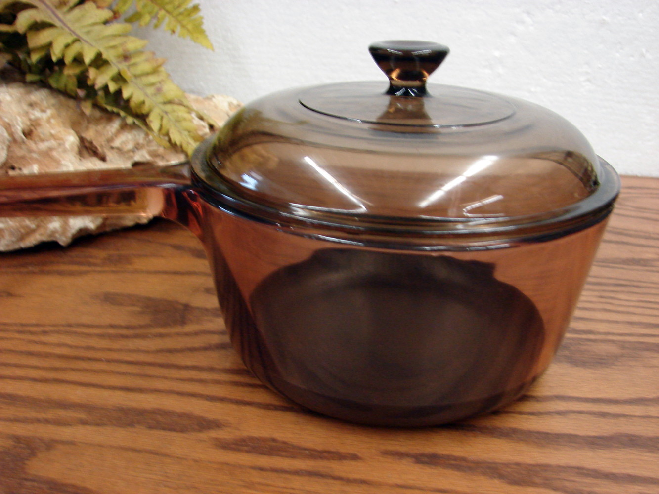 Vintage PYREX Amber Brown Visions 1.5 Liter Non Stick Sauce Pan w/ PYREX Glass Lid - Image 2