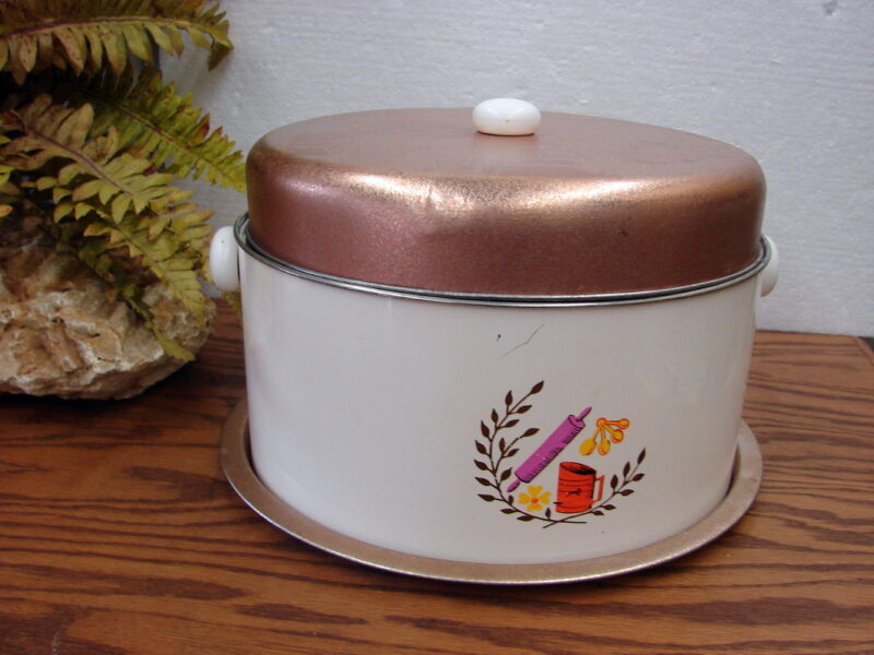 Vintage Hammered Copper Tone 1950&#8217;s Retro Kitchen Utensil Bakery Cake Pie Carrier Tin Metal, Moose-R-Us.Com Log Cabin Decor