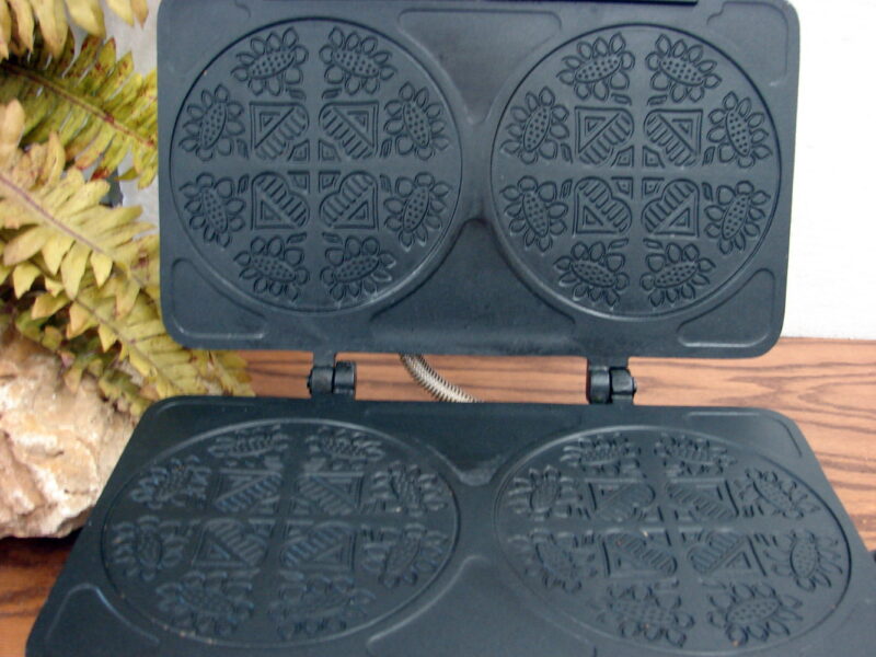 CucinaPro Pizzelle Maker Non-stick Electric Cookie Baker 220-02, Moose-R-Us.Com Log Cabin Decor