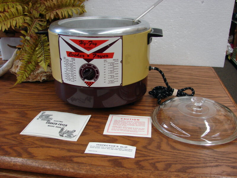 Vintage Electric Deep Fryer Slow Cooker Reliable Hy-Fry Yellow M-200 Like New, Moose-R-Us.Com Antiques Collectibles Log Cabin Decor
